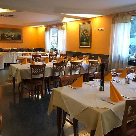 & Restaurant Garda Hotel