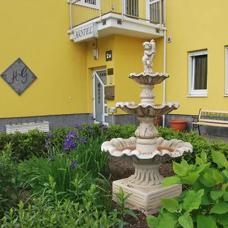 & Restaurant Garda Otel 3*