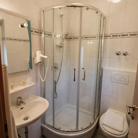 & Restaurant Garda Hotel