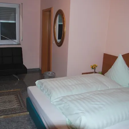 & Restaurant Garda Darmstadt