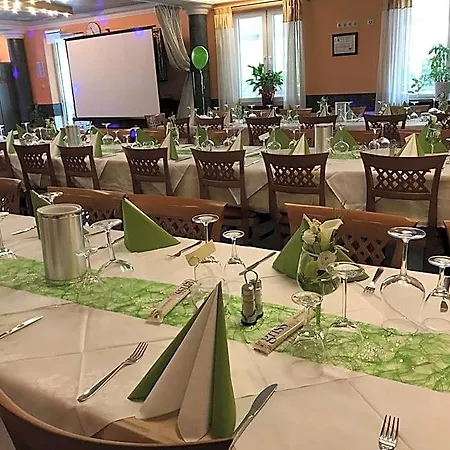 ホテル & Restaurant Garda 3*