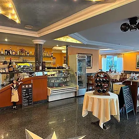 ホテル & Restaurant Garda ダルムシュタット