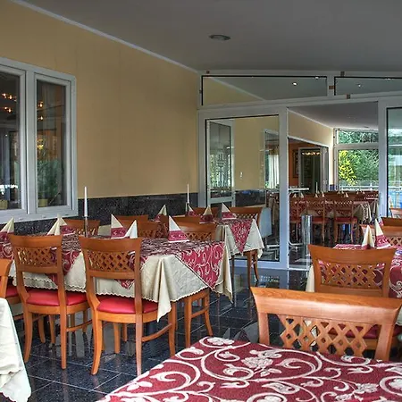 호텔 & Restaurant Garda