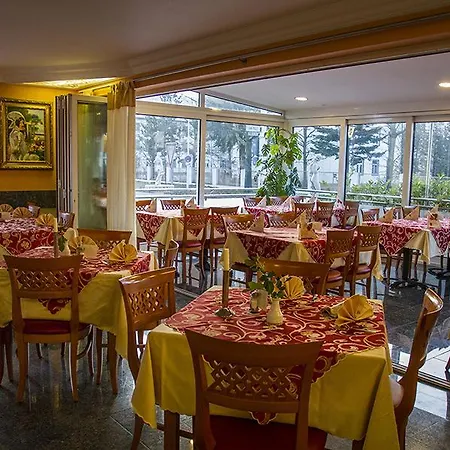 Hotel & Restaurant Garda