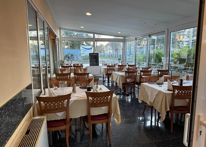 & Restaurant Garda Отель Дармштадт